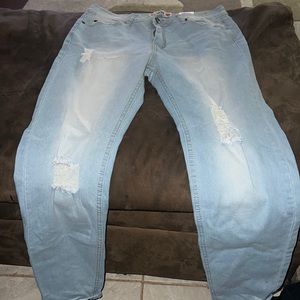 Super Cute Curvy Ripped Jeans